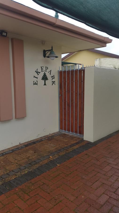 Eikepark Self Catering Lägenhet Stellenbosch Exteriör bild